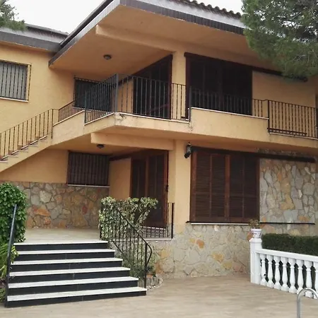 33 Carrer De Panama Nyaraló